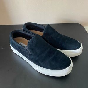 Steve Madden suede slip ons